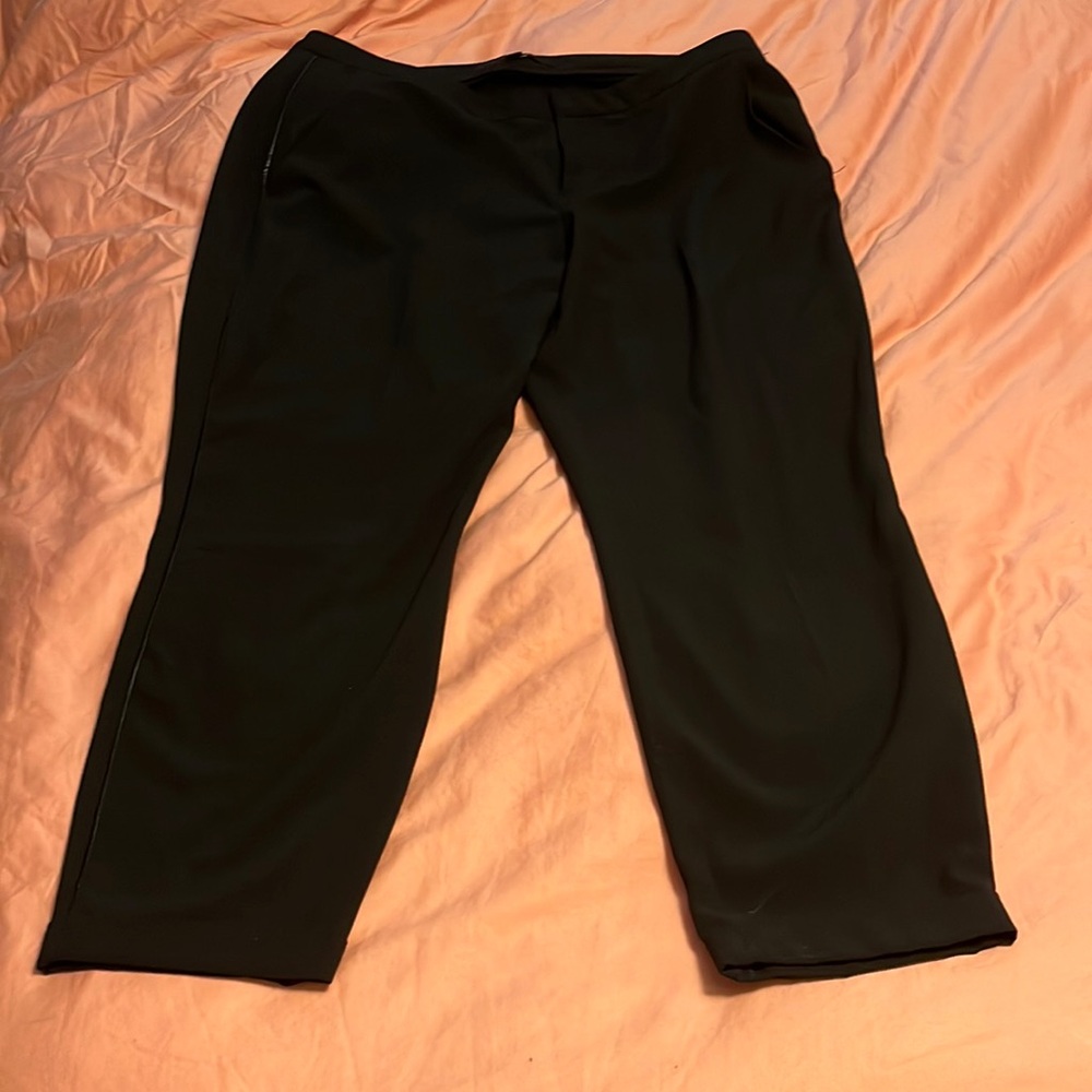 Guess cropped trousers with ankle cuff and pockets, leather side detail
